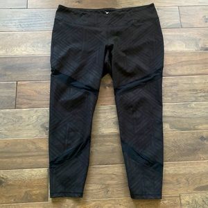 Old Navy Dri-Fit 3/4 workout pants. WMNS 2x.